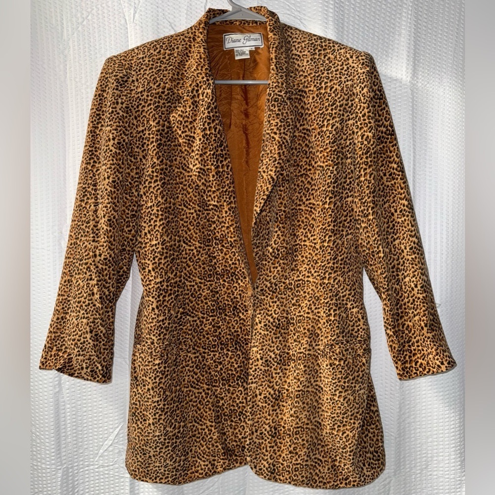 Diane Gilman 100% silk animal print blazer size 8
